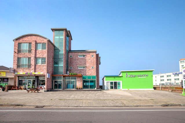 Longisland Guesthouse Seogwipo Exterior foto